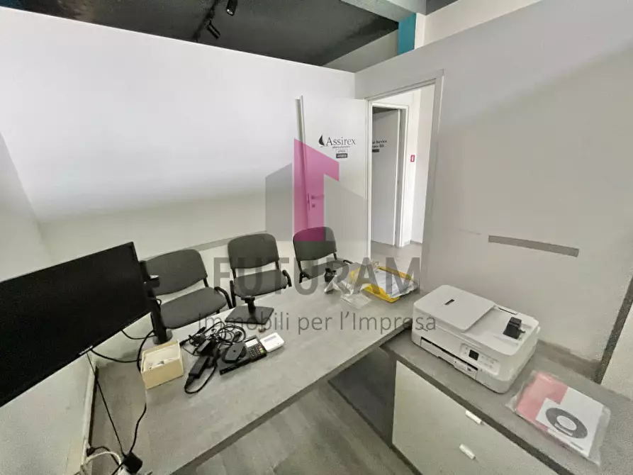 Immagine 8 di Ufficio in affitto  a Vicenza