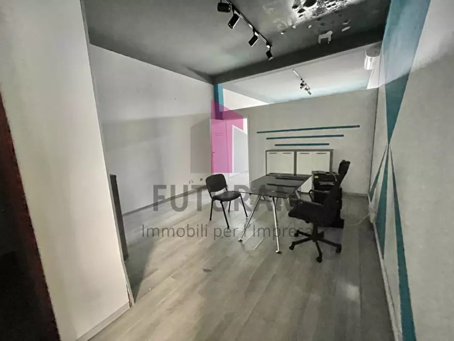 Immagine 16 di Ufficio in affitto  a Vicenza