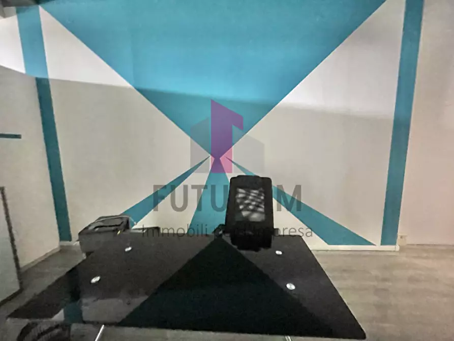 Immagine 19 di Ufficio in affitto  a Vicenza