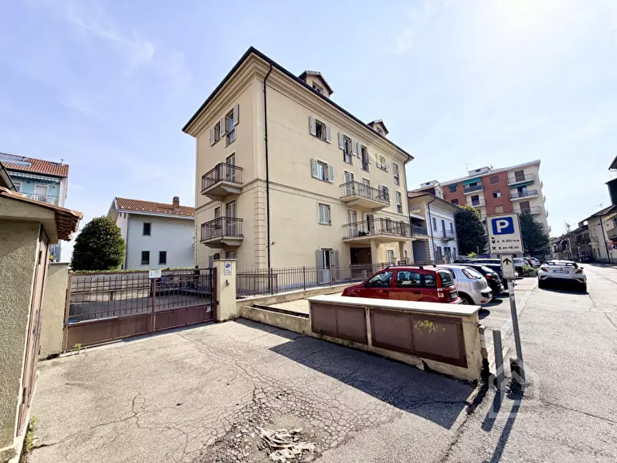 Immagine 5 di Garage in vendita  in Via Cairoli 17 a Chivasso