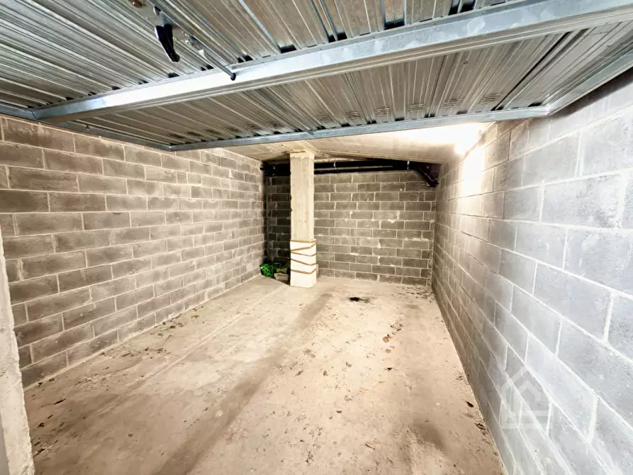 Immagine 6 di Garage in vendita  in Via Cairoli 17 a Chivasso