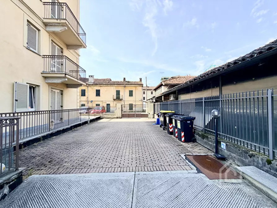 Immagine 16 di Garage in vendita  in Via Cairoli 17 a Chivasso