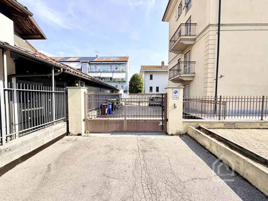 Immagine 22 di Garage in vendita  in Via Cairoli 17 a Chivasso