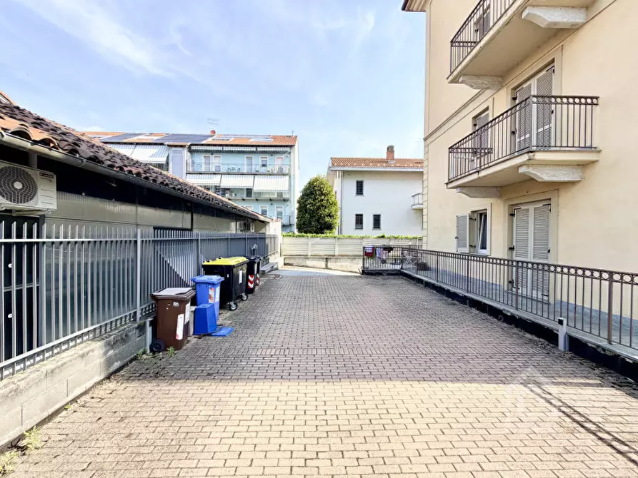 Immagine 23 di Garage in vendita  in Via Cairoli 17 a Chivasso