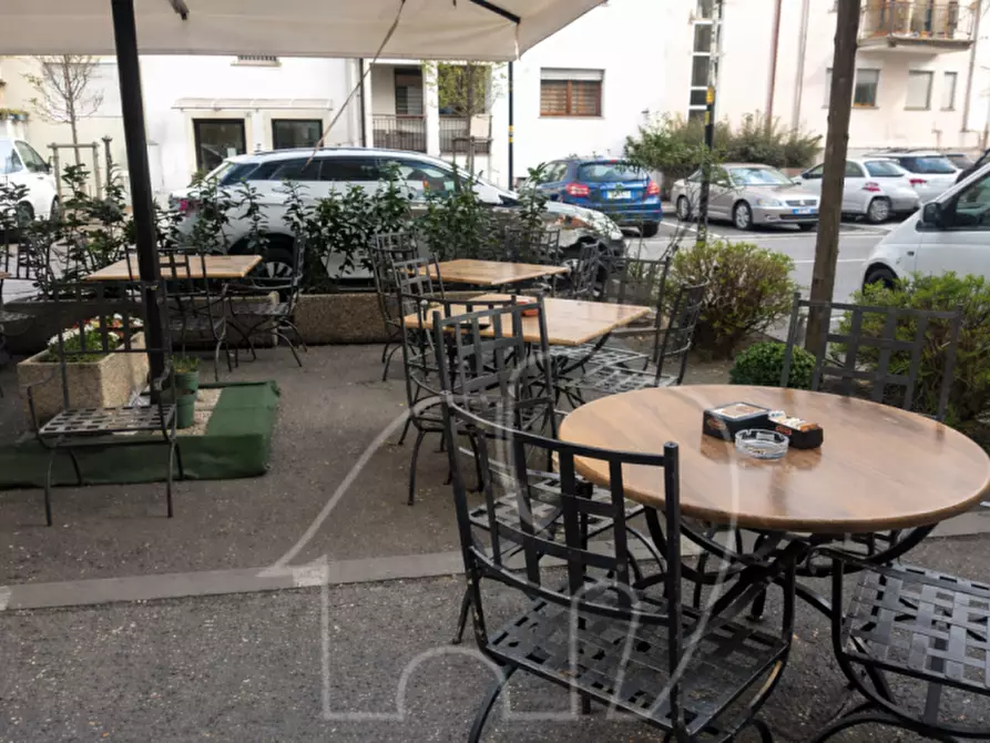 Immagine 4 di Attività commerciale in vendita  in via Bari a Bolzano