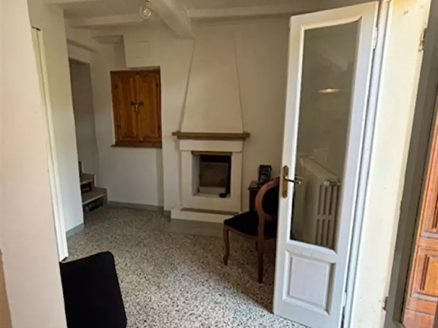 Immagine 2 di Villetta a schiera in vendita  in comunità Montana a Loro Ciuffenna