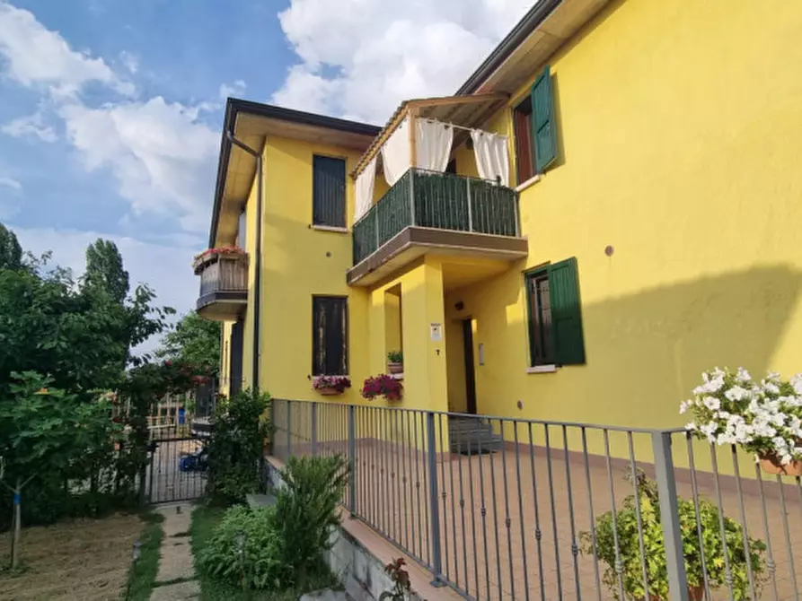 Immagine 1 di Appartamento in vendita  in Via A. Frank a San Martino In Rio