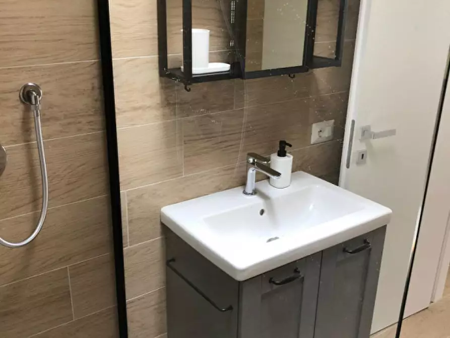 Immagine 5 di Appartamento in vendita  in VIA MINGHETTI, 14 a Andria