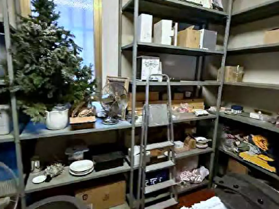 Immagine 5 di Attività commerciale in vendita  in Piazza Italia, 2 a Maniago