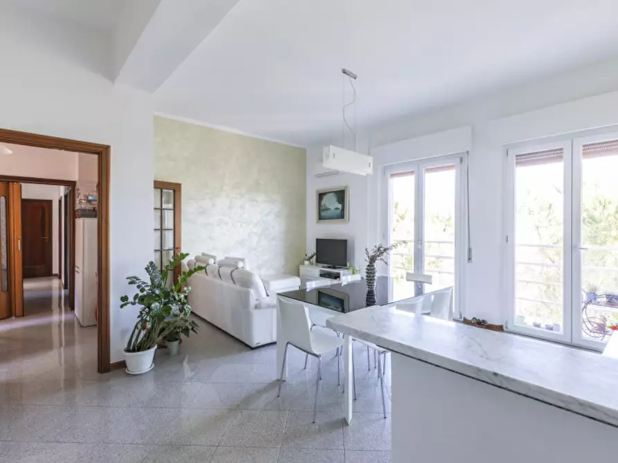 Immagine 6 di Appartamento in vendita  in Via Duranti 1 a Ancona