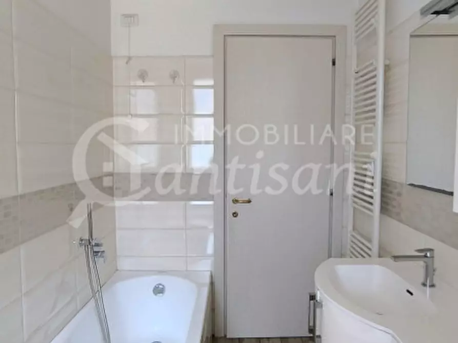 Immagine 16 di Appartamento in vendita  in Via Filippo Corridoni a Firenze
