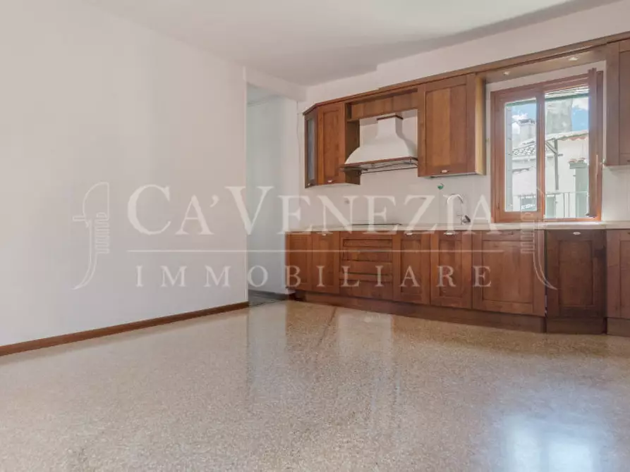 Immagine 5 di Appartamento in vendita  a Venezia