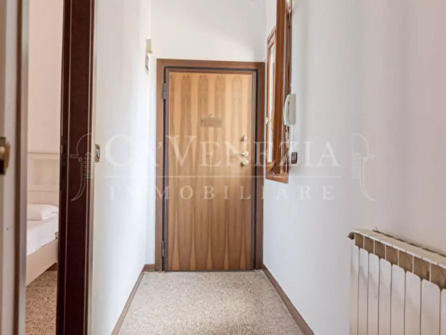 Immagine 19 di Appartamento in vendita  a Venezia