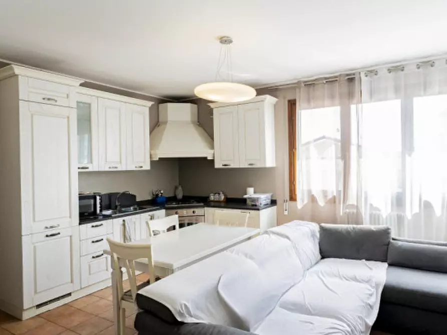 Immagine 3 di Appartamento in vendita  in Via Mezzavia 21 a Montegrotto Terme