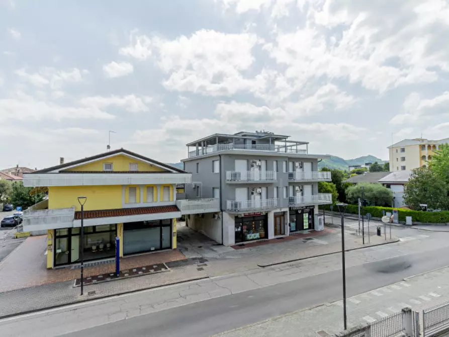 Immagine 13 di Appartamento in vendita  in Via Mezzavia 21 a Montegrotto Terme