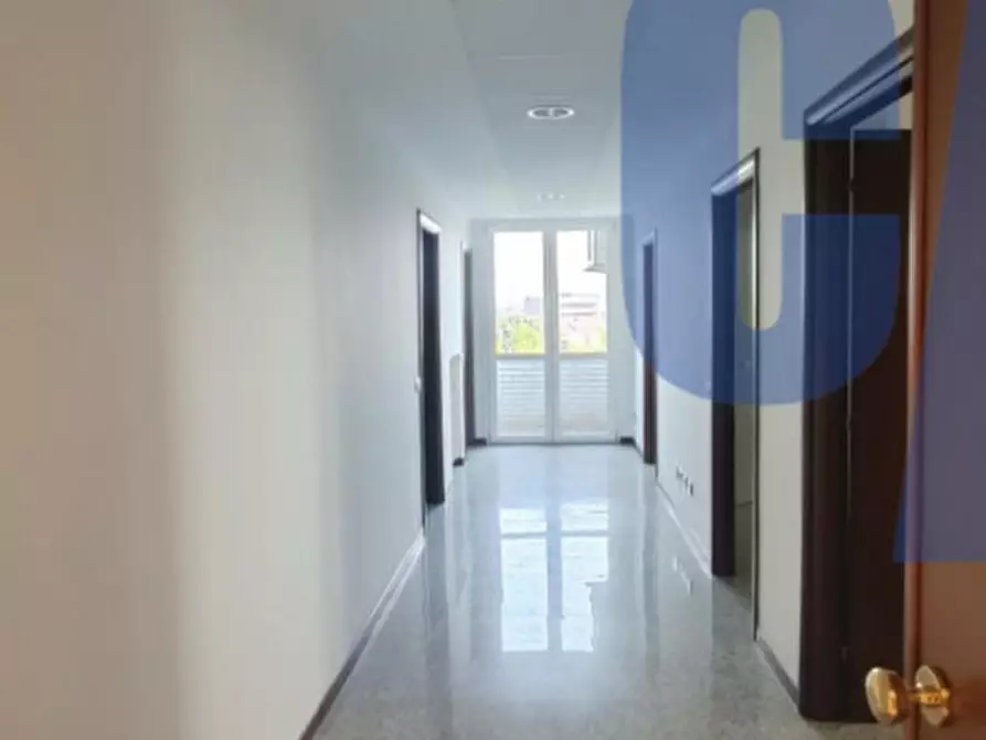 Immagine 21 di Ufficio in affitto  in VIA POPULONIA a Milano