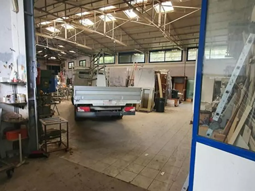 Immagine 20 di Capannone industriale in vendita  in SS 18, N. snc a Scilla