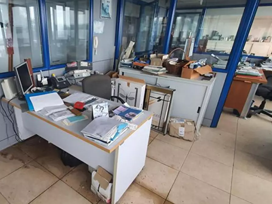 Immagine 28 di Capannone industriale in vendita  in SS 18, N. snc a Scilla