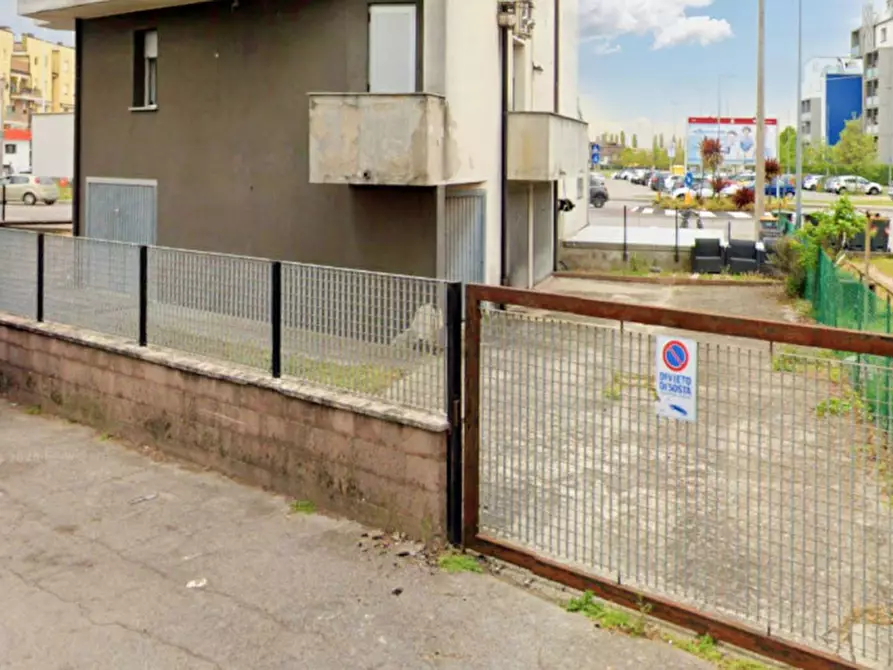 Immagine 9 di Cantina in vendita  in Via Piovese, N. 211 a Padova