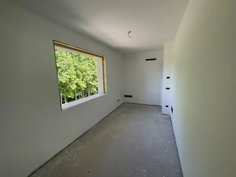 Immagine 15 di Villetta a schiera in vendita  in Via Galileo Galilei a Asolo