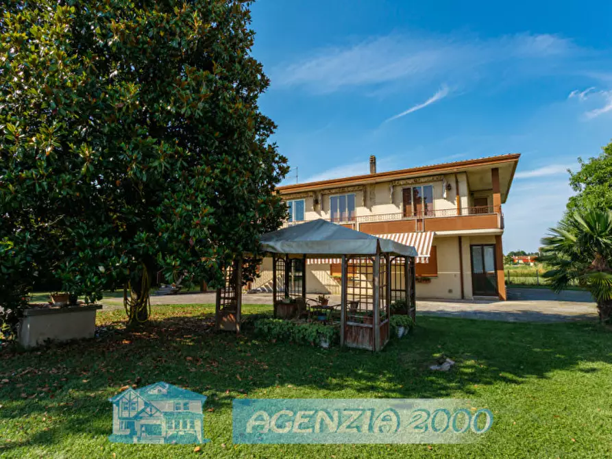 Immagine 3 di Villa in vendita  in Via del Mare 1 a Arre