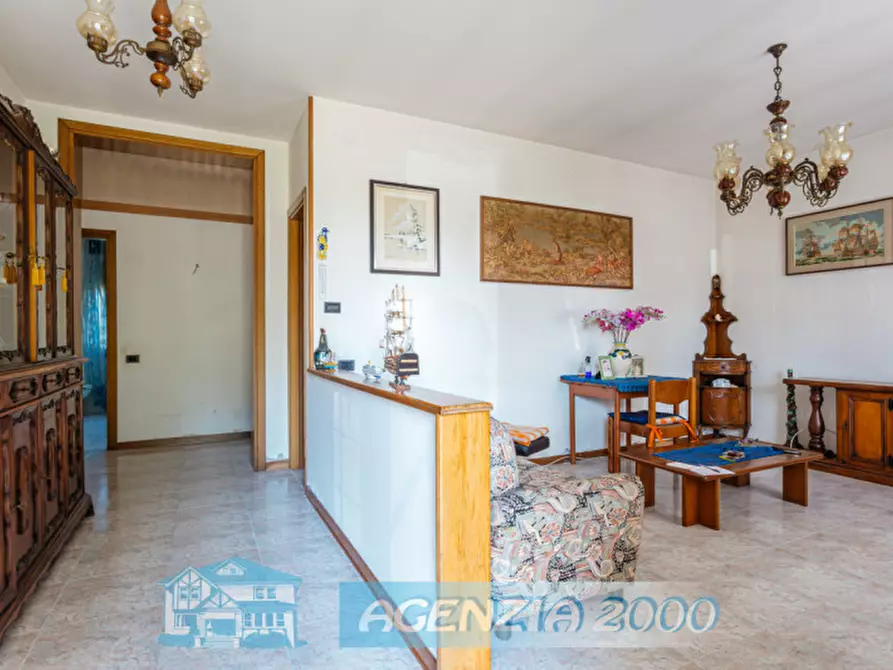 Immagine 4 di Villa in vendita  in Via del Mare 1 a Arre