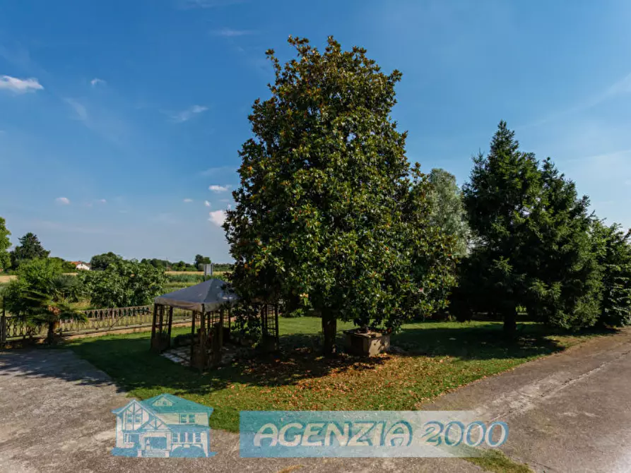 Immagine 58 di Villa in vendita  in Via del Mare 1 a Arre