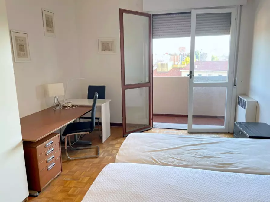 Immagine 1 di Appartamento in vendita  in VIALE CODALUNGA a Padova