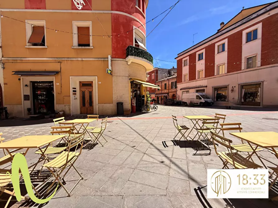 Immagine 6 di Attività commerciale in vendita  in Via Camillo Benso Conte di Cavour 44 a Santarcangelo Di Romagna