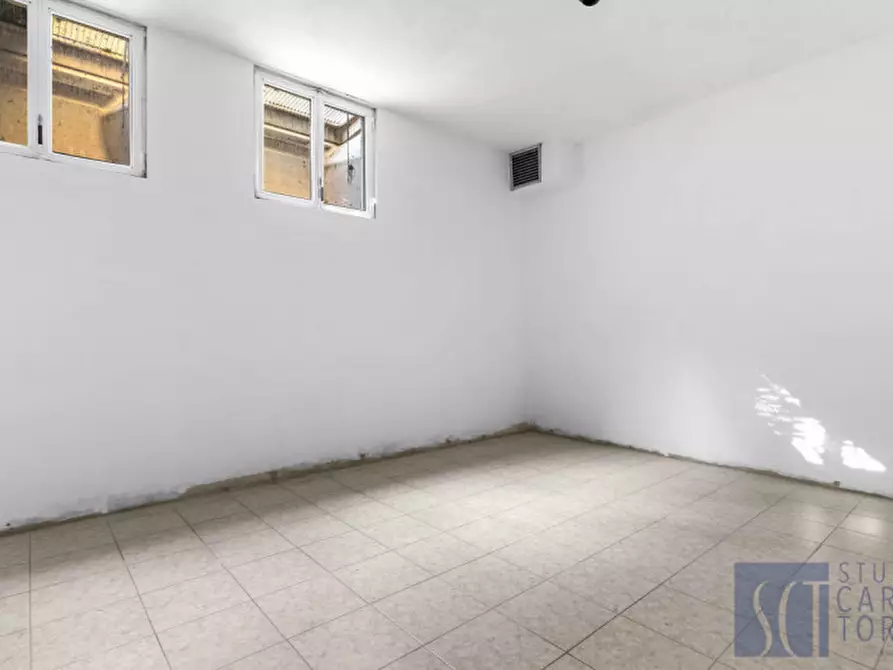 Immagine 29 di Villa in vendita  in via manduria, 108 a Milano