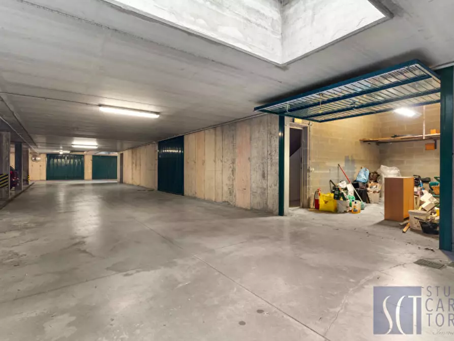 Immagine 30 di Villa in vendita  in via manduria, 108 a Milano