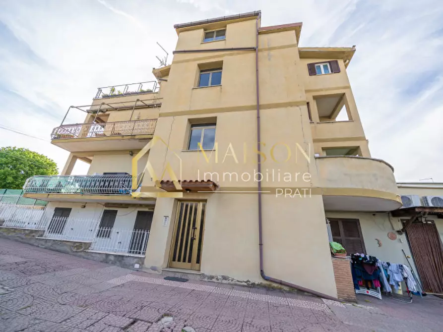 Immagine 12 di Appartamento in vendita  in Via Banari a Roma