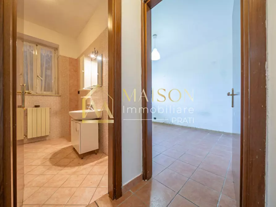 Immagine 20 di Appartamento in vendita  in Via Banari a Roma