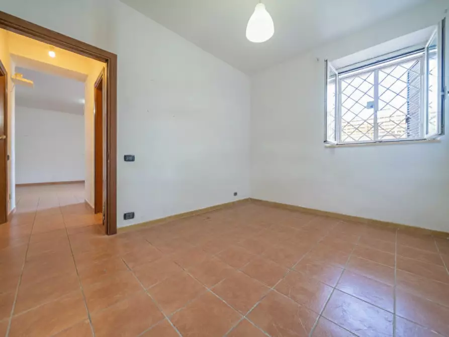 Immagine 22 di Appartamento in vendita  in Via Banari a Roma