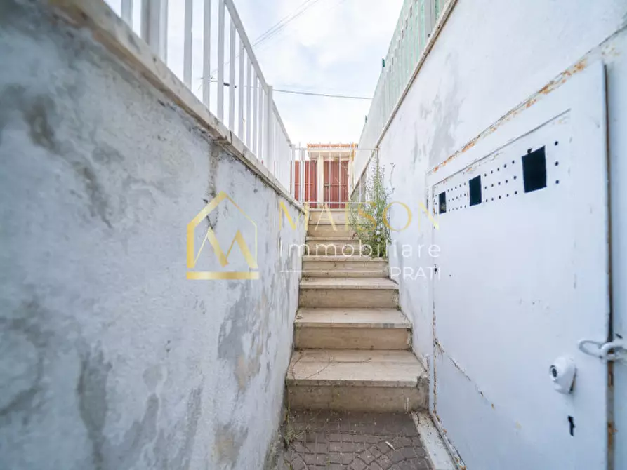 Immagine 40 di Appartamento in vendita  in Via Banari a Roma