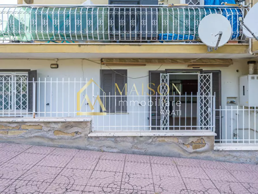 Immagine 45 di Appartamento in vendita  in Via Banari a Roma