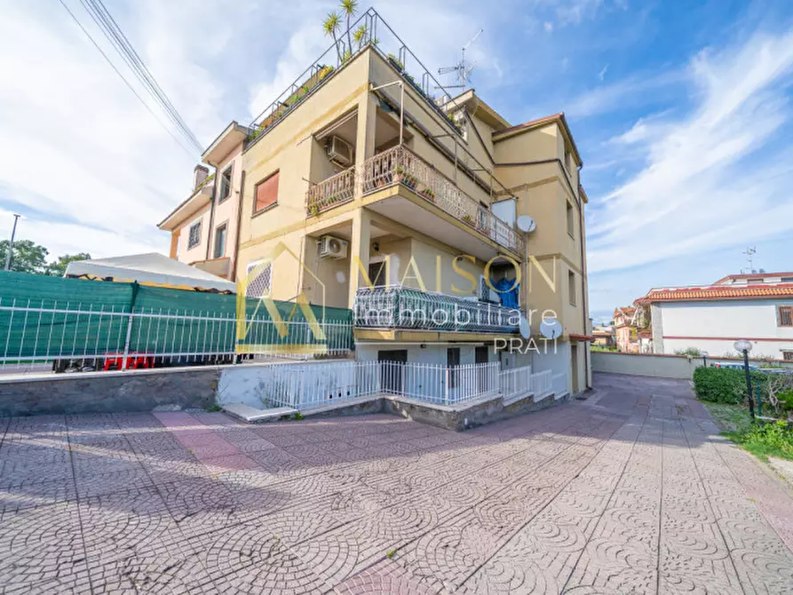 Immagine 62 di Appartamento in vendita  in Via Banari a Roma