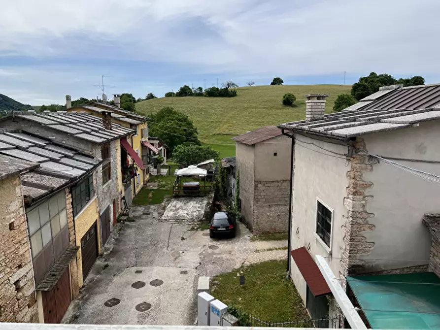 Immagine 15 di Appartamento in vendita  in Contrada Grobbe 44 a Bosco Chiesanuova