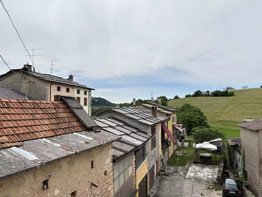 Immagine 24 di Appartamento in vendita  in Contrada Grobbe 44 a Bosco Chiesanuova