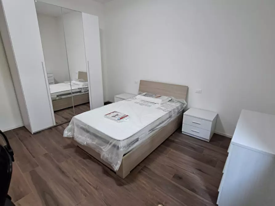 Immagine 12 di Camera in affitto  in via Pelusia a Modena