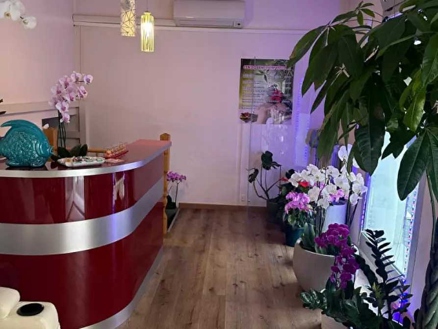 Immagine 1 di Attività commerciale in affitto  in VIA DI BELLARIVA a Firenze