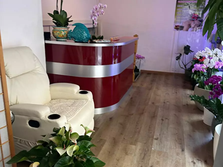 Immagine 2 di Attività commerciale in affitto  in VIA DI BELLARIVA a Firenze