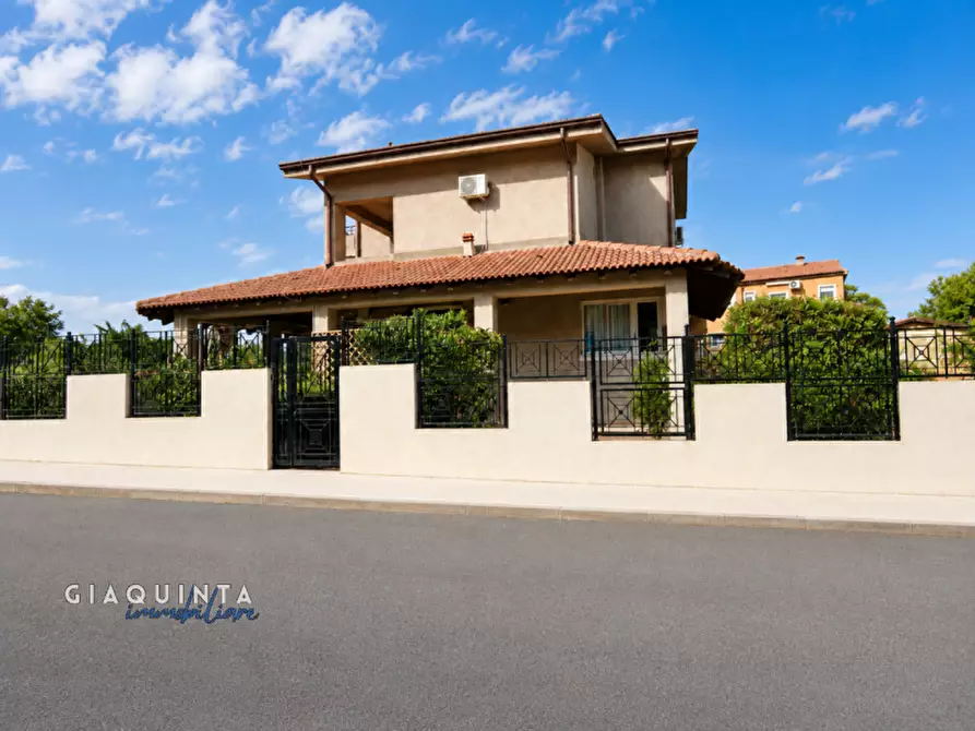 Immagine 4 di Casa indipendente in vendita  in Via Pio La Torre n. 1 a Palagonia