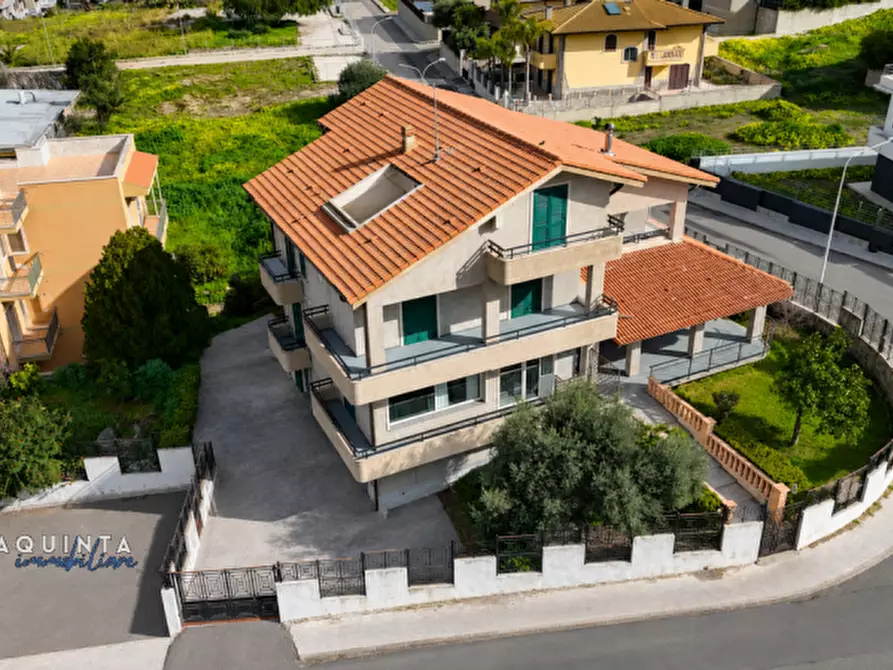 Immagine 5 di Casa indipendente in vendita  in Via Pio La Torre n. 1 a Palagonia