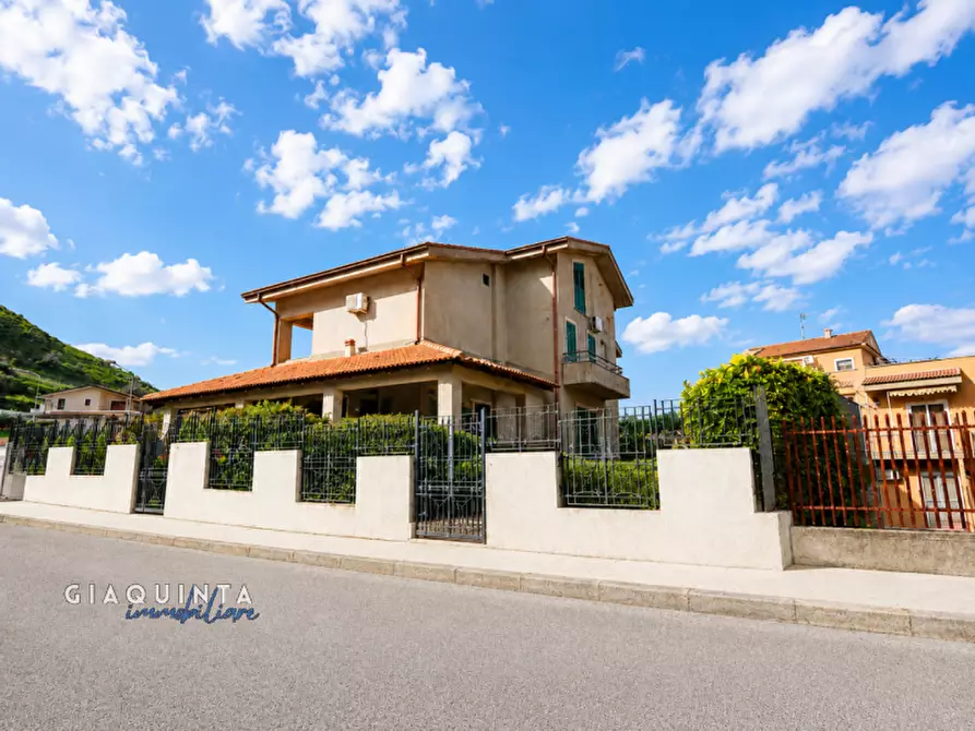 Immagine 6 di Casa indipendente in vendita  in Via Pio La Torre n. 1 a Palagonia