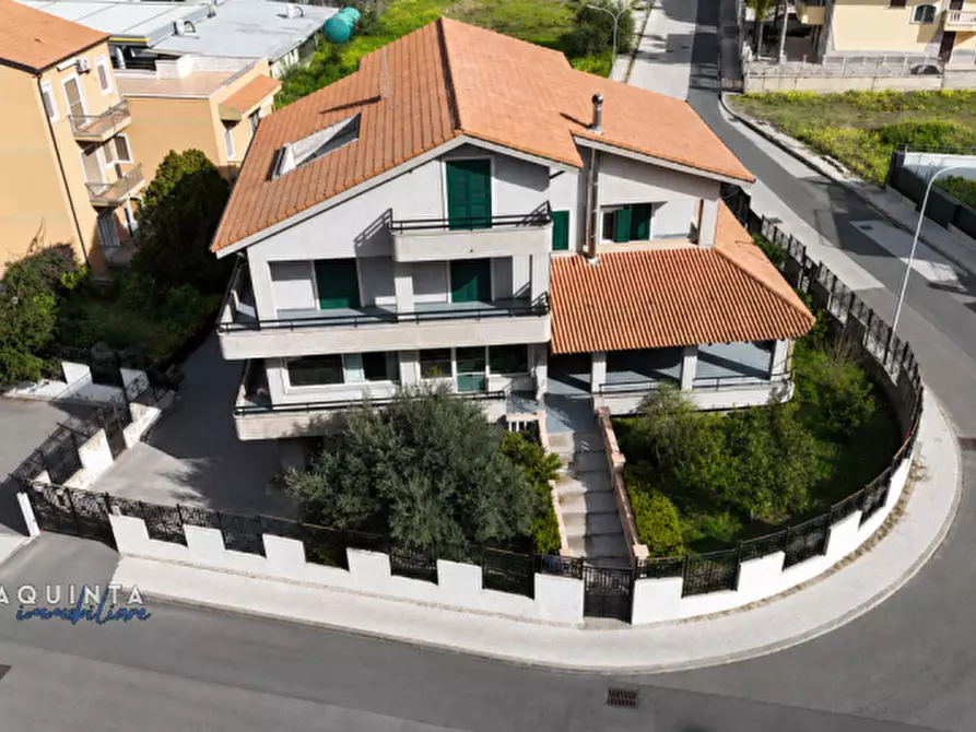 Immagine 20 di Casa indipendente in vendita  in Via Pio La Torre n. 1 a Palagonia