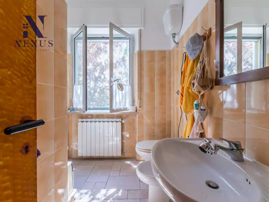 Immagine 27 di Villa in vendita  a Corinaldo