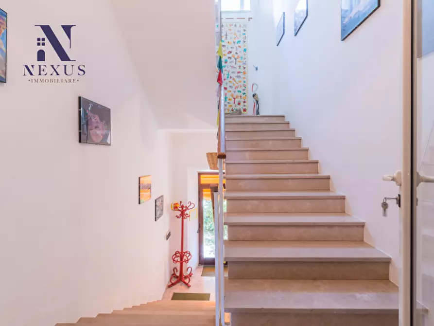 Immagine 28 di Villa in vendita  a Corinaldo