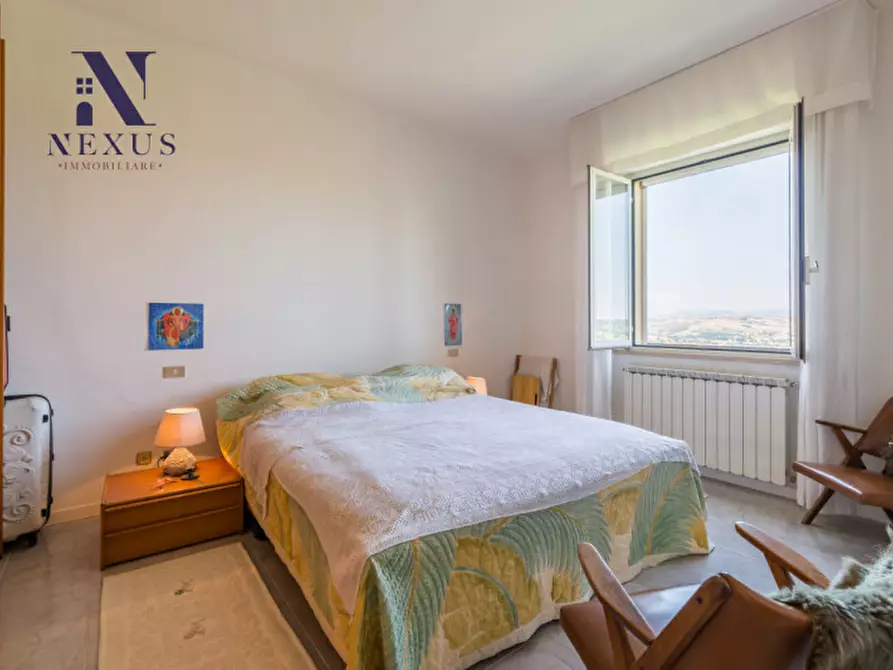 Immagine 48 di Villa in vendita  a Corinaldo