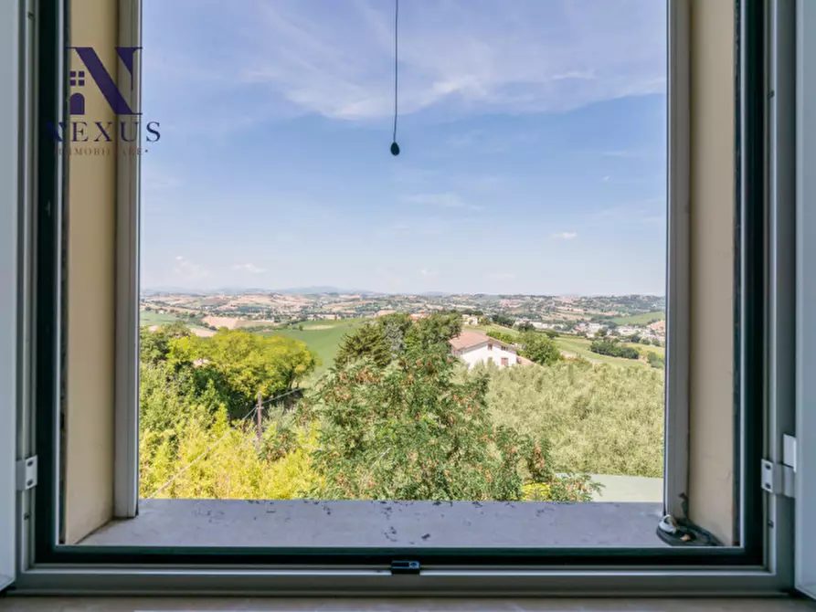 Immagine 50 di Villa in vendita  a Corinaldo